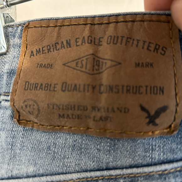 American Eagle Outfitters | Ripped Jean Shorts | Size 32 - Picture 6 of 7